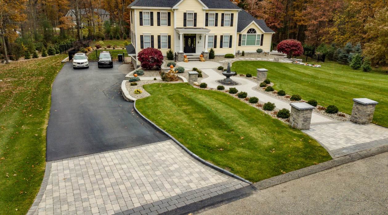 How Much Does Paving a Driveway Cost