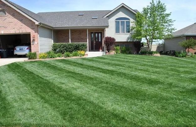 Property Maintenance Services Canada from cahilllandscaping.ca